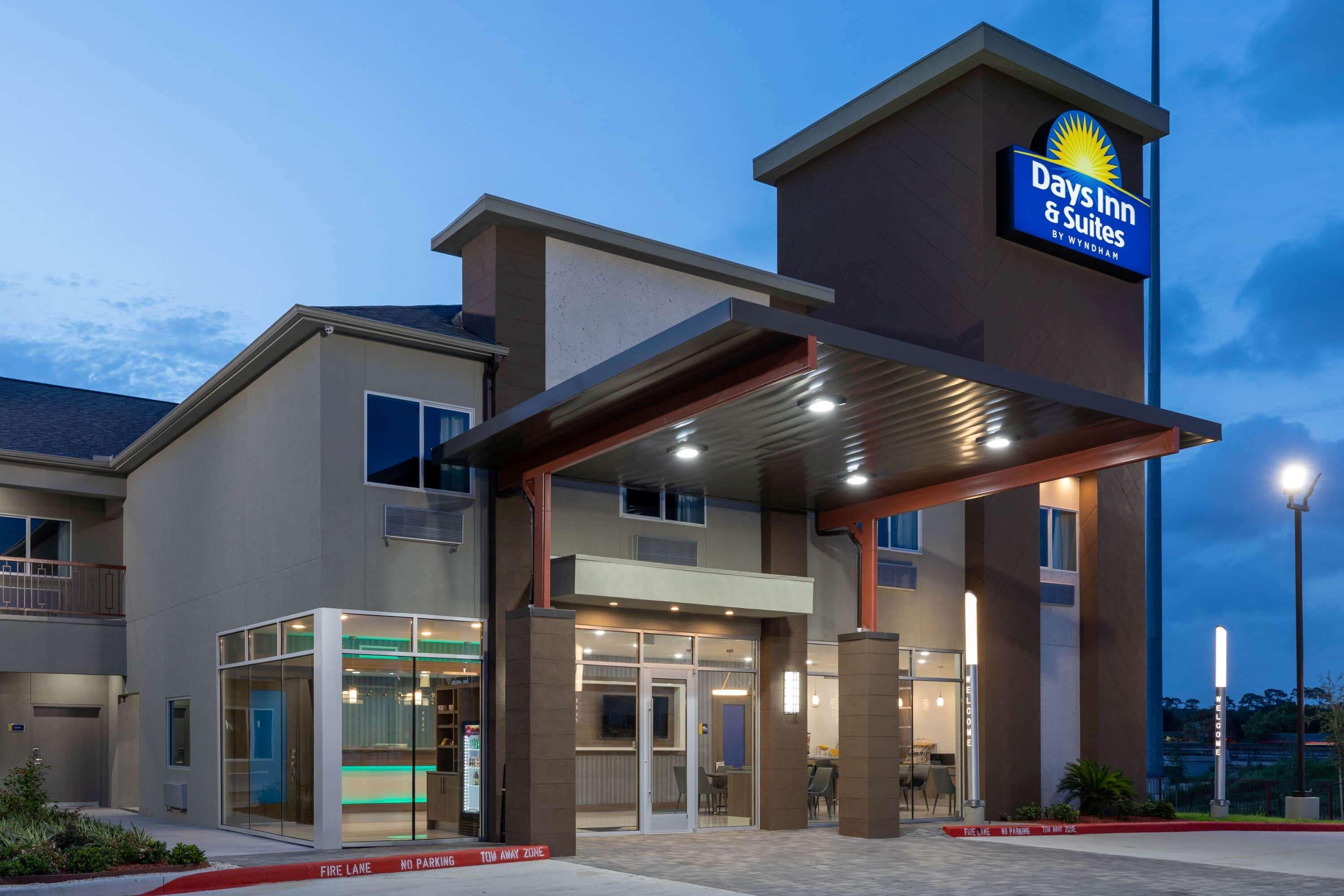 Days Inn & Suites By Wyndham Downtown/University Of Houston Bagian luar foto